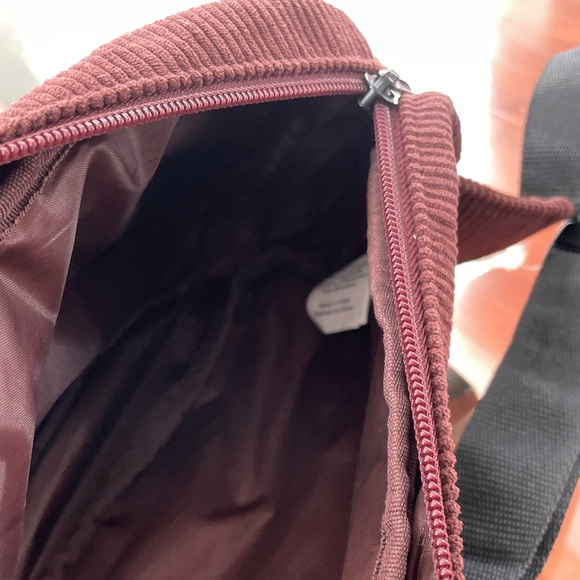 Tim Biebs Special Edition Tim Hortons Fanny Pack/Cross Body Bag - Picture 5 of 8